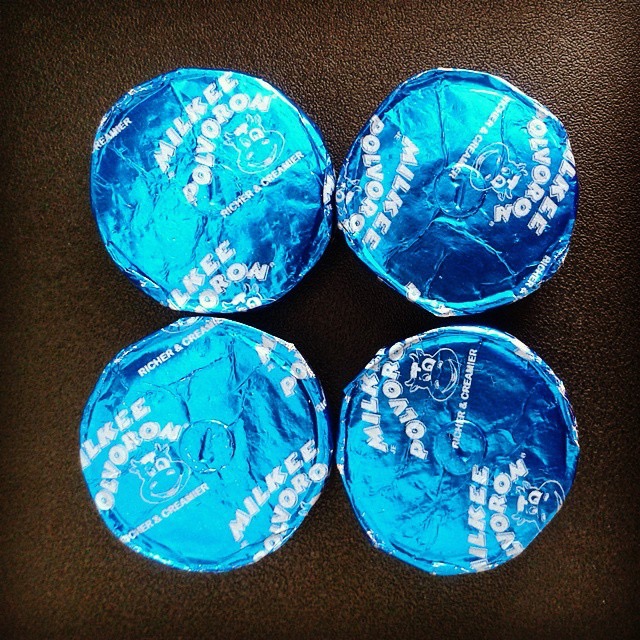 Milkee Polvoron: singles in blue foil