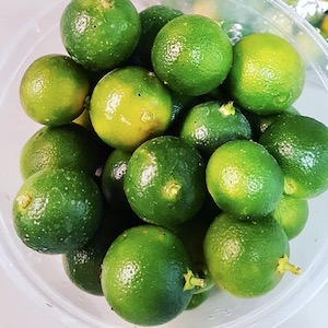 round citrus fruits