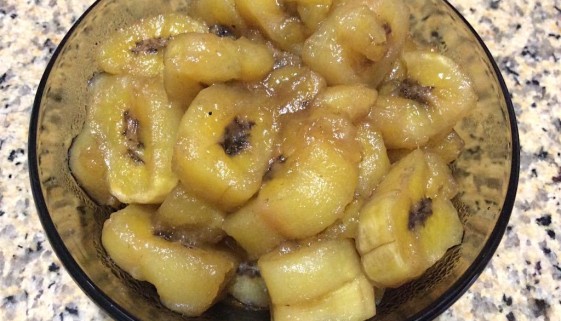 Minatamis na Saba (Sweetened Bananas)